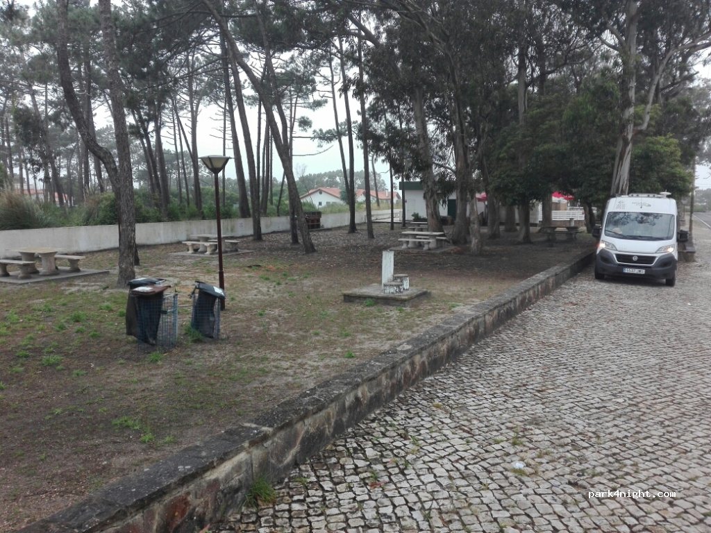 (2705) São João das Lampas - 124 Estrada de Santa Maria — foto