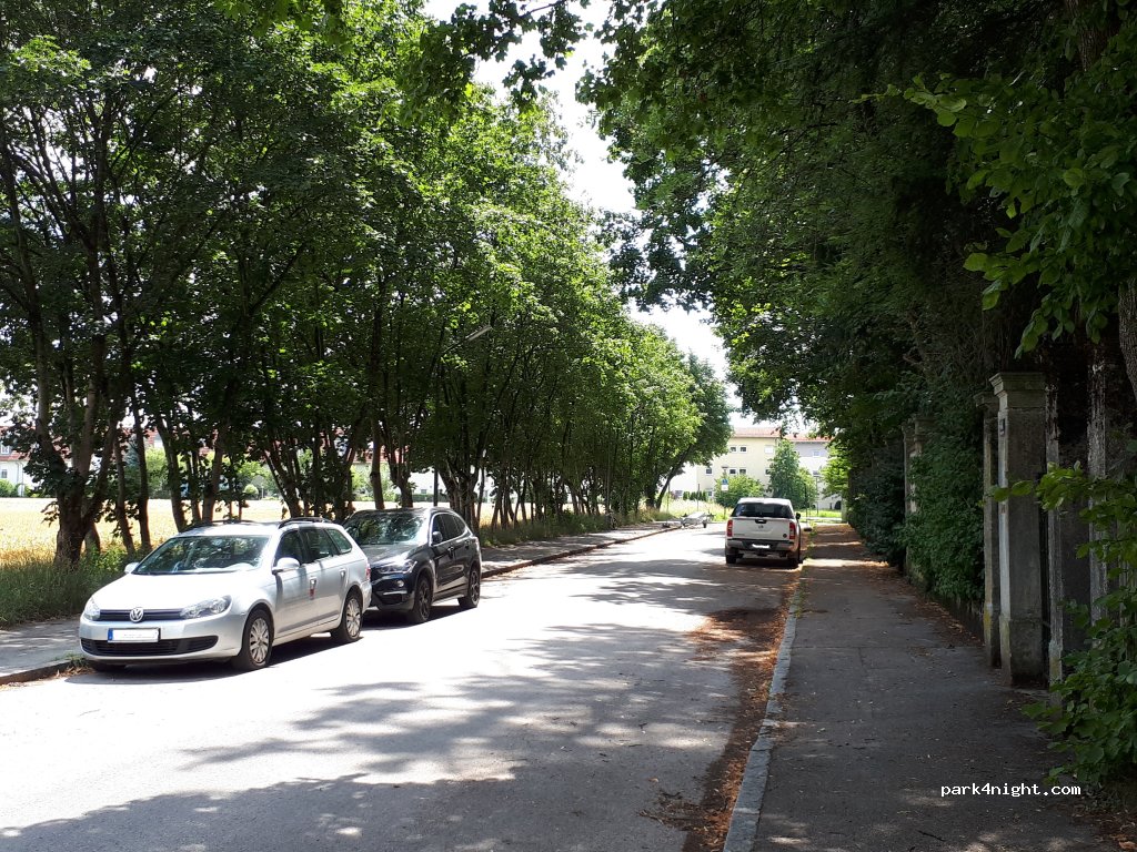 (81737) München - 68 Unterbiberger Straße — foto 2