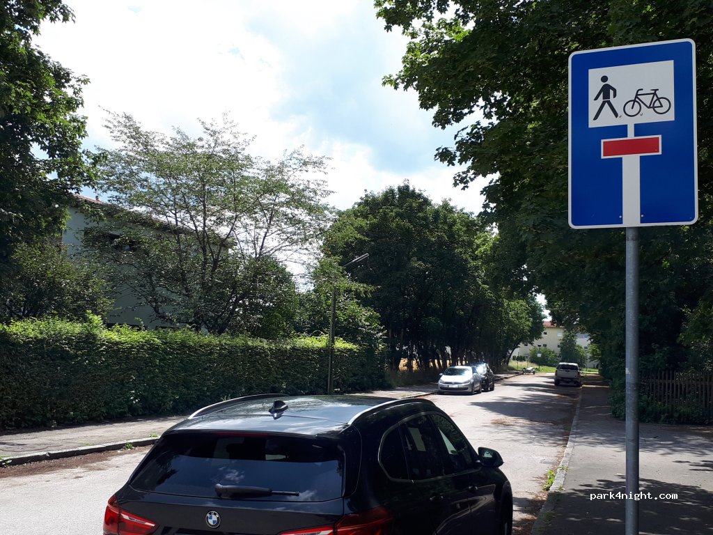 (81737) München - 68 Unterbiberger Straße — foto 3