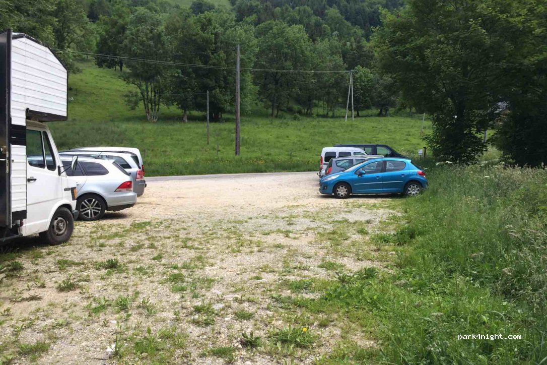 (73670) Entremont-le-Vieux - Unnamed Road — foto