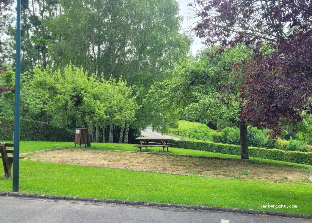(76270) Lucy - 1 Rue du Ruisseau — foto