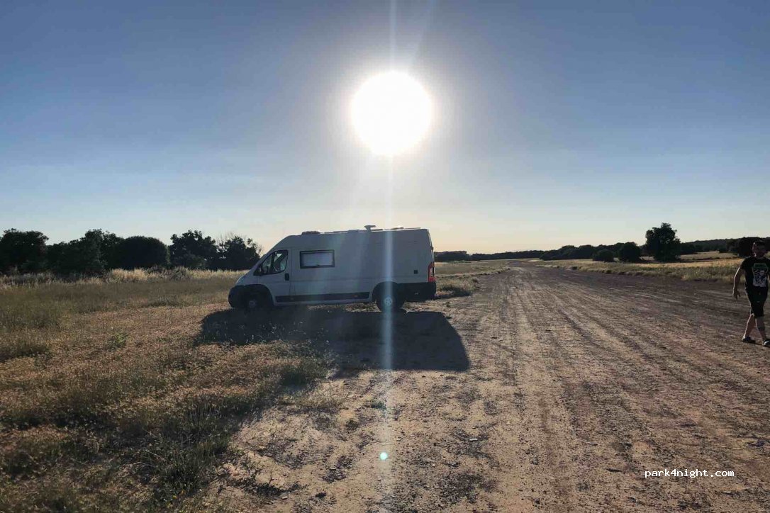 (08281) Sant Pere Sallavinera - Unnamed Road — foto