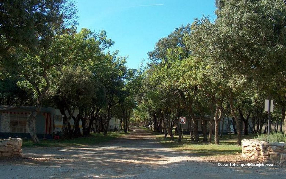 Camping des Chênes Blancs*** — foto