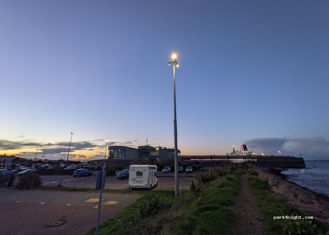 ()  - Unnamed Road — foto