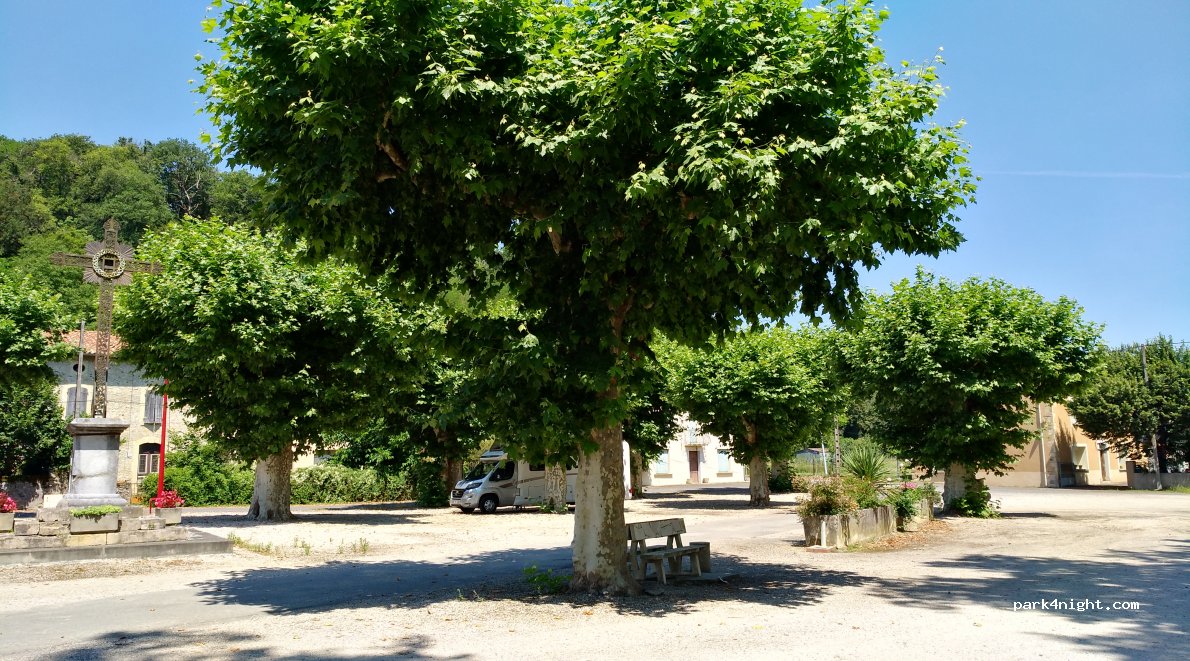 (31360) Lestelle-de-Saint-Martory - 1 La Croix de la Meule Nord - (D 817) — foto