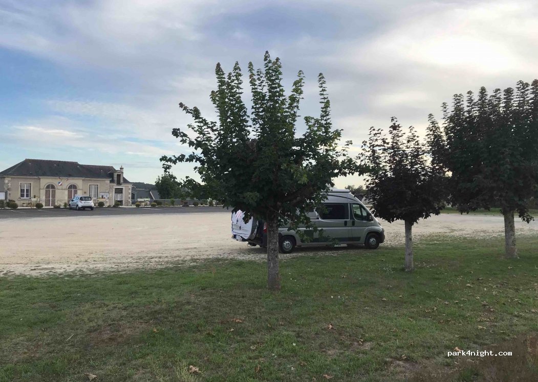 (37510) Berthenay - 49 Le Bourg — foto 3