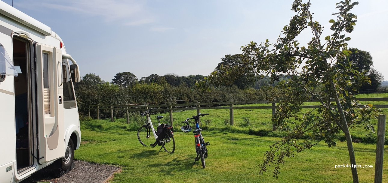 Butt Farm Caravan, Campsite & Glamping — foto