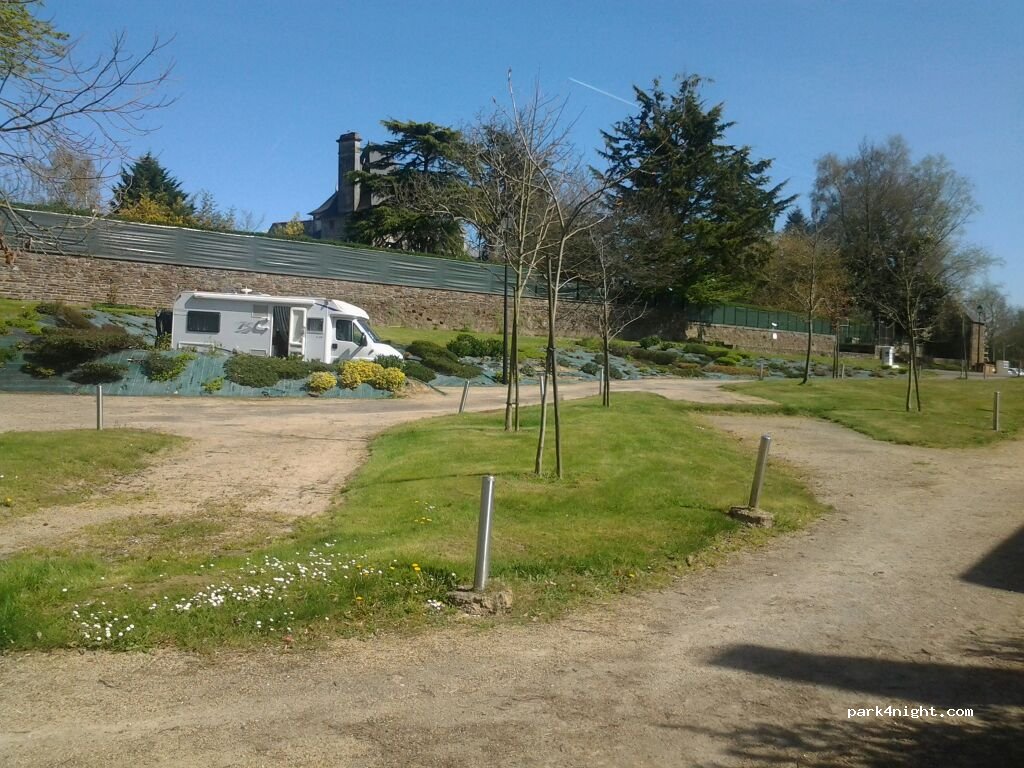 (35560) Bazouges-la-Pérouse - 6-8 Rue des Eclouyeres — foto