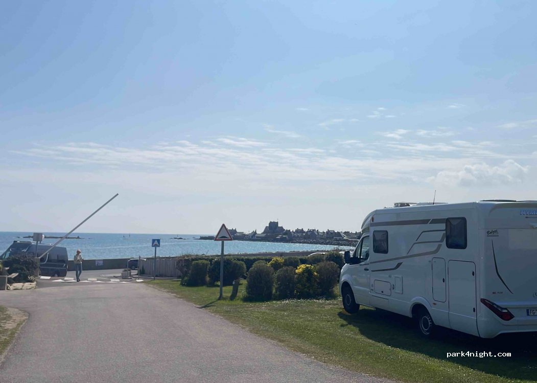 Camping Municipal La Blanche Nef** — foto