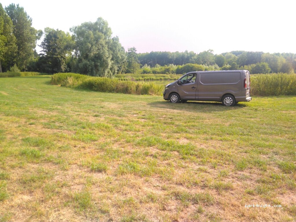 (80190) Nesle - Unnamed Road — foto 3