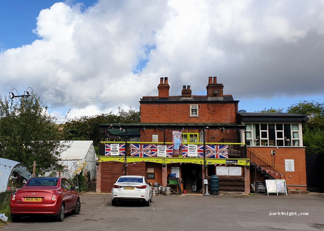 (RG4 9RB) Reading - Spring Lane — foto 2