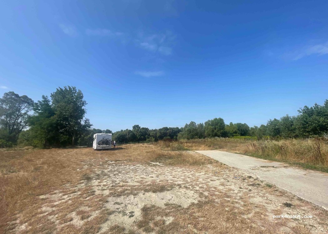(931 01) Šamorín - Unnamed Road — foto 3