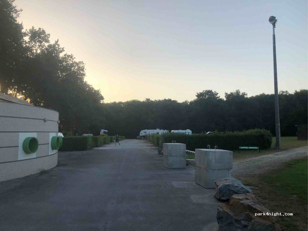 Camping Municipal — foto