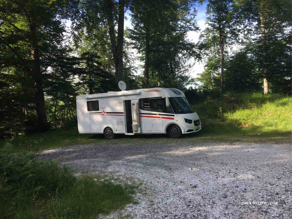 (31160) Juzet-d'Izaut - Unnamed Road — foto