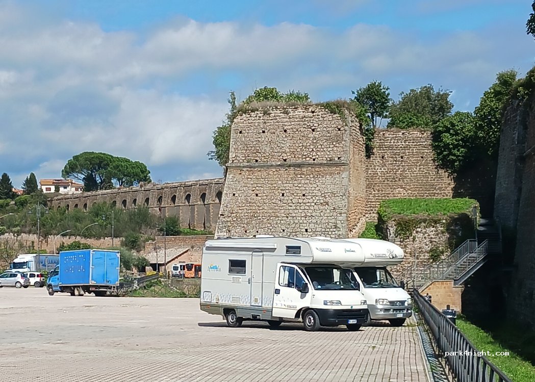 (01036) Nepi - 7 Piazzale della Bottata — foto 2