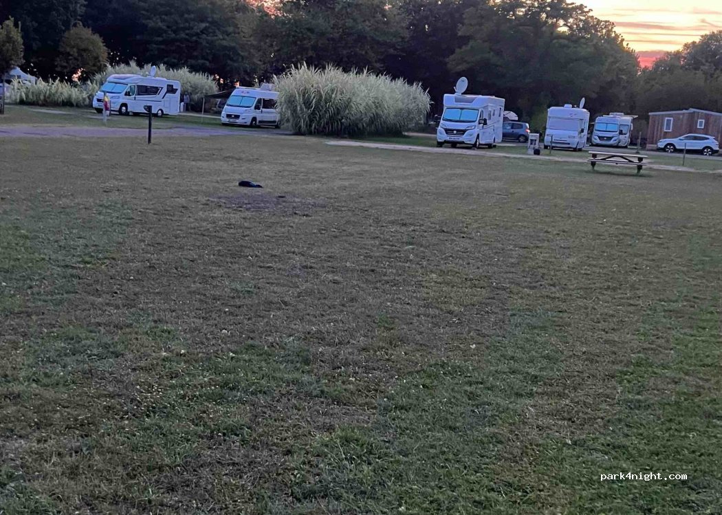 Camping des Rives du Douet — foto