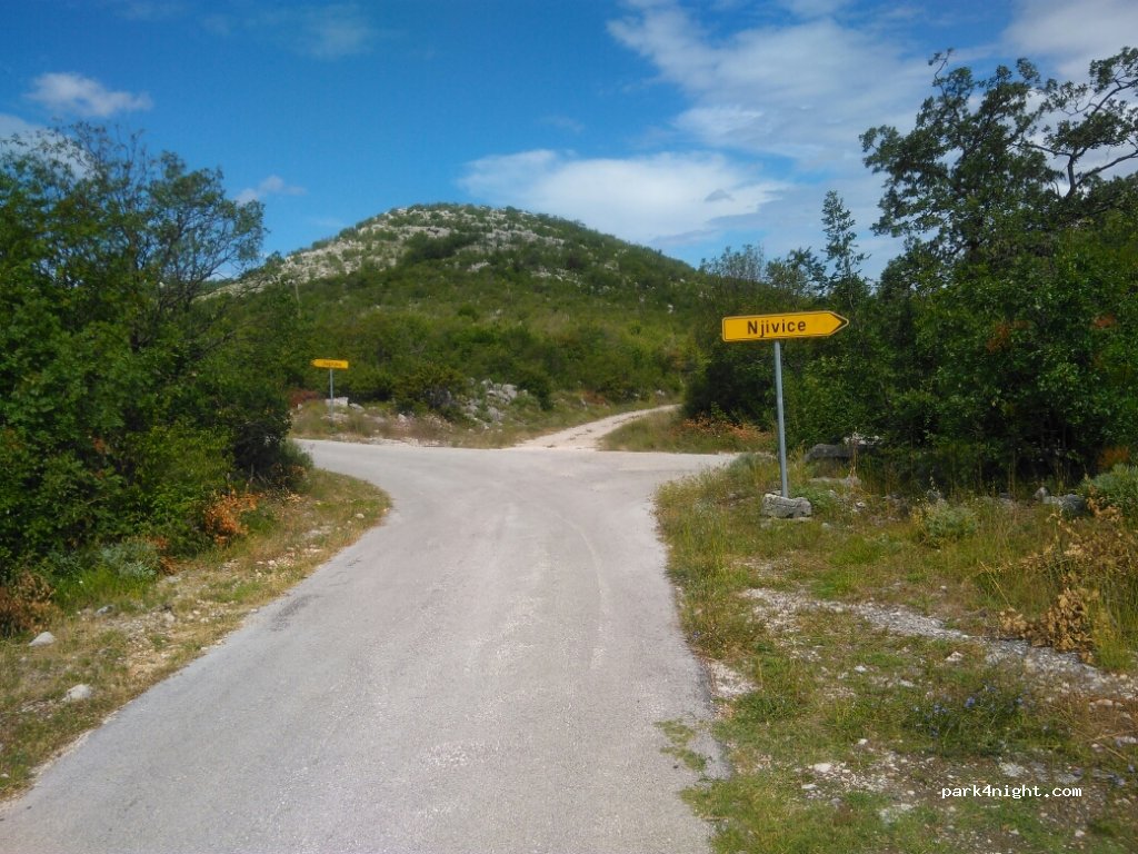 (20210) Stravča - Unnamed Road — foto 3