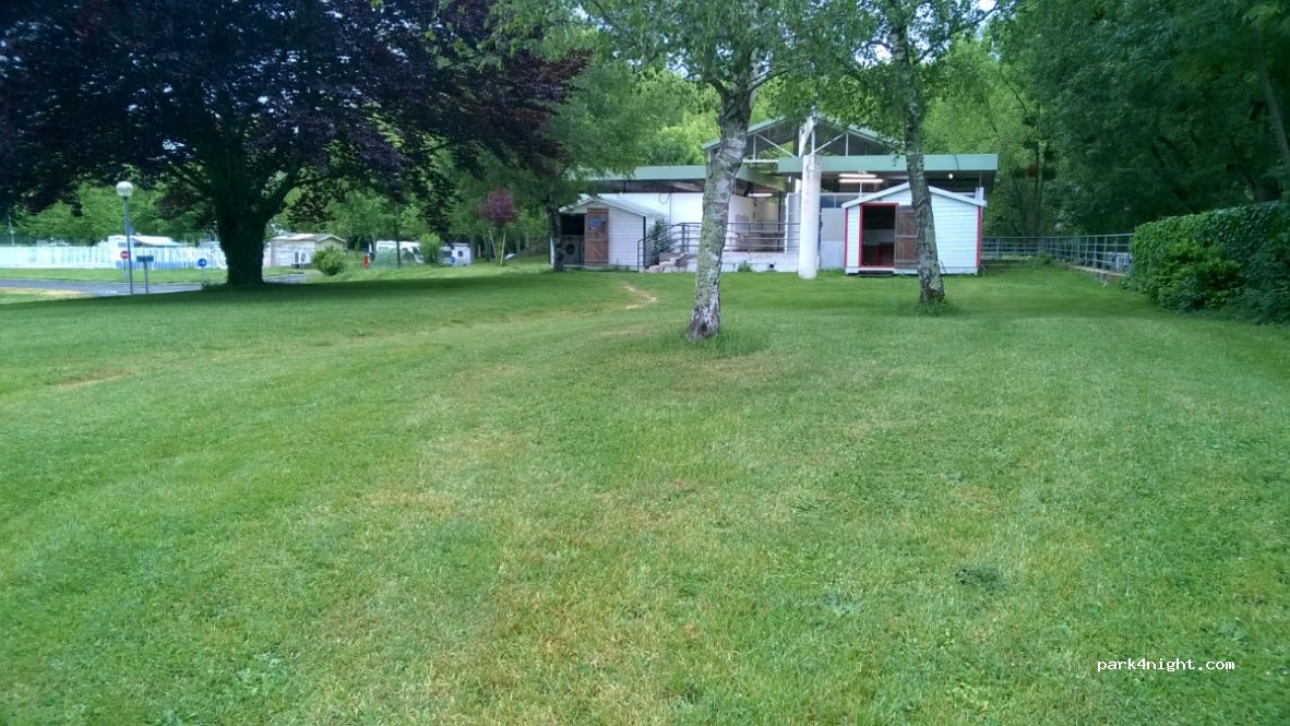 Camping Saintes Grandes Rives — foto 2
