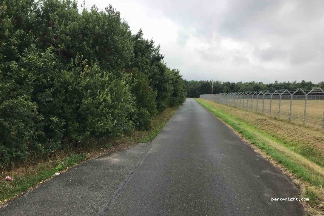 (30855) Langenhagen - Resser Straße — foto 2