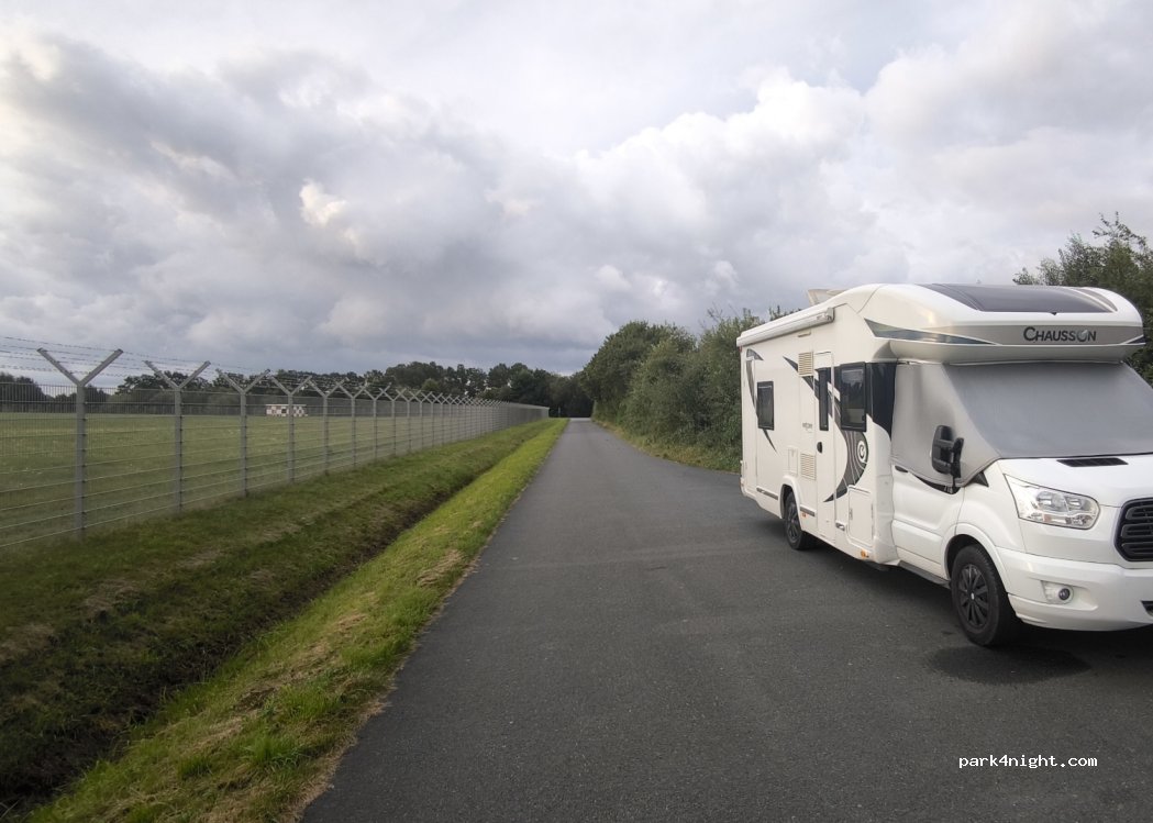 (30855) Langenhagen - Resser Straße — foto 4