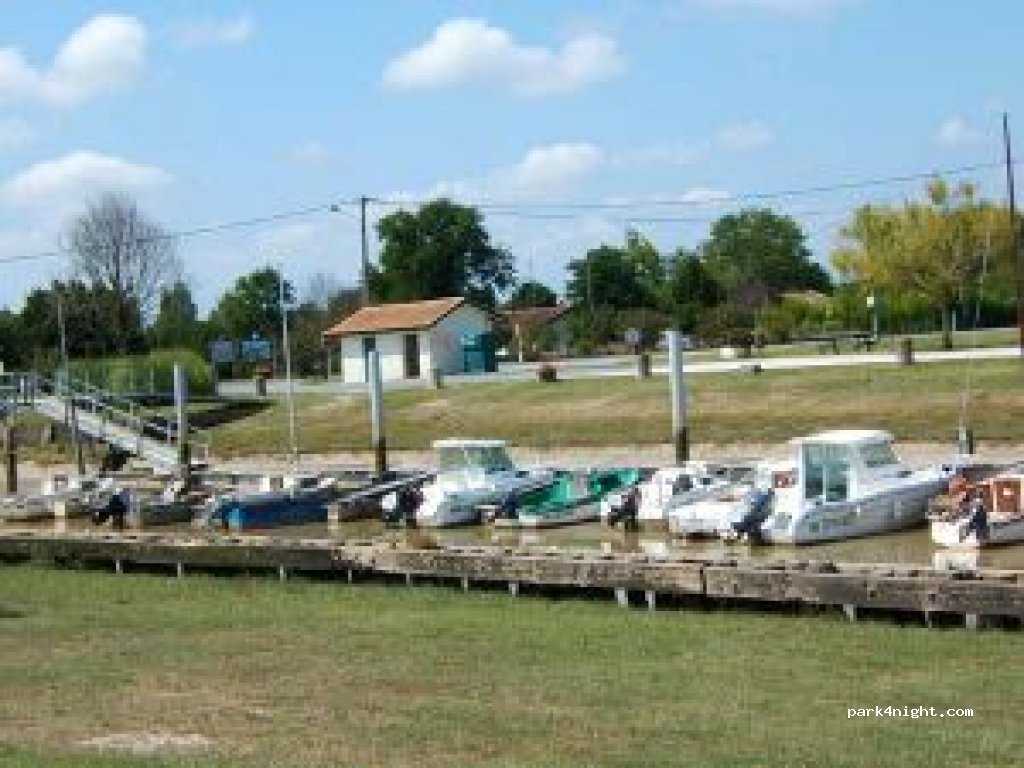 (33340) Valeyrac - Goulée — foto 2