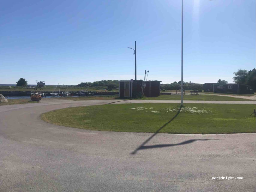 (294 94) Sölvesborg - 17 Oastensvägen — foto
