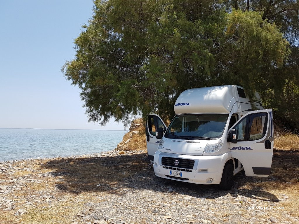 (230 70) Monemvasia - Unnamed Road — foto
