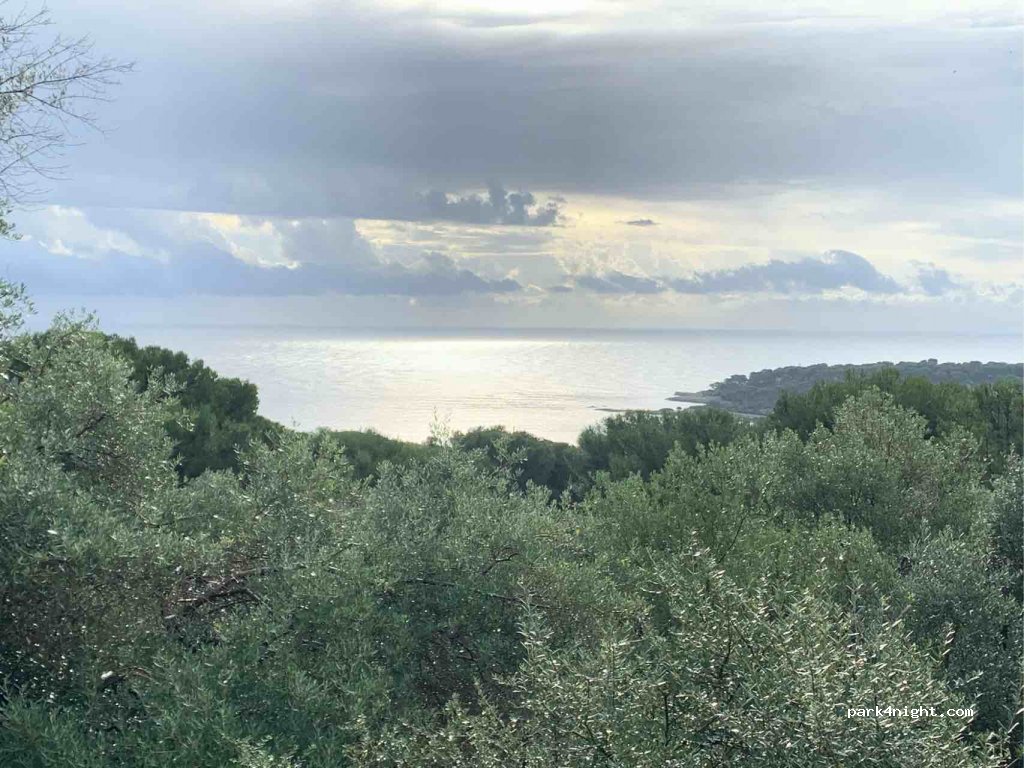 (06160) Antibes - 636 Route du Phare — foto