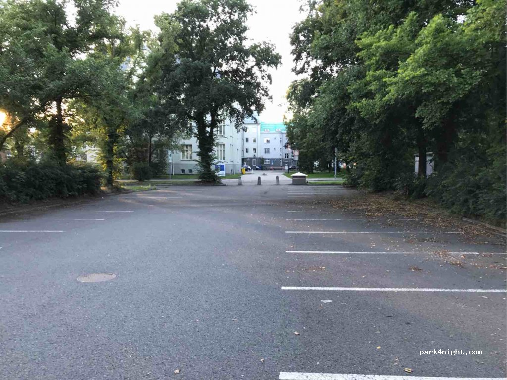 (702 00) Ostrava - 7 Poděbradova — foto 2