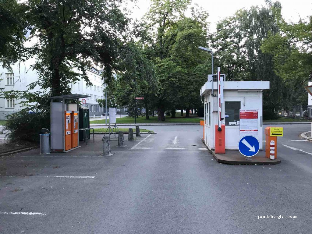 (702 00) Ostrava - 7 Poděbradova — foto 3