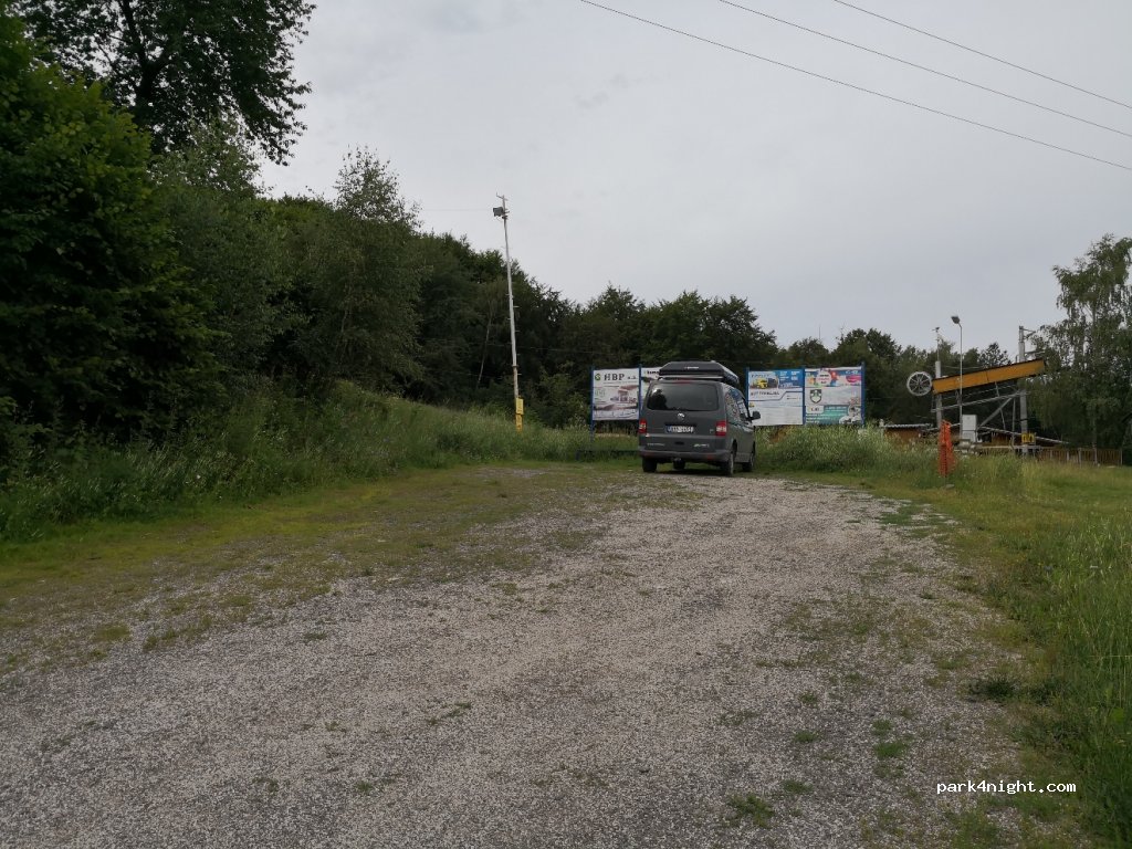 (971 01) Cigeľ - Unnamed Road — foto