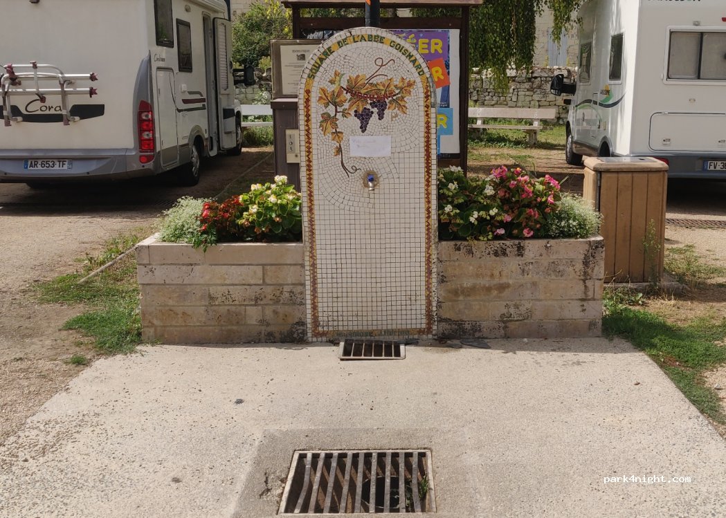 (49730) Turquant - Rue des Ducs d'Anjou — foto 3