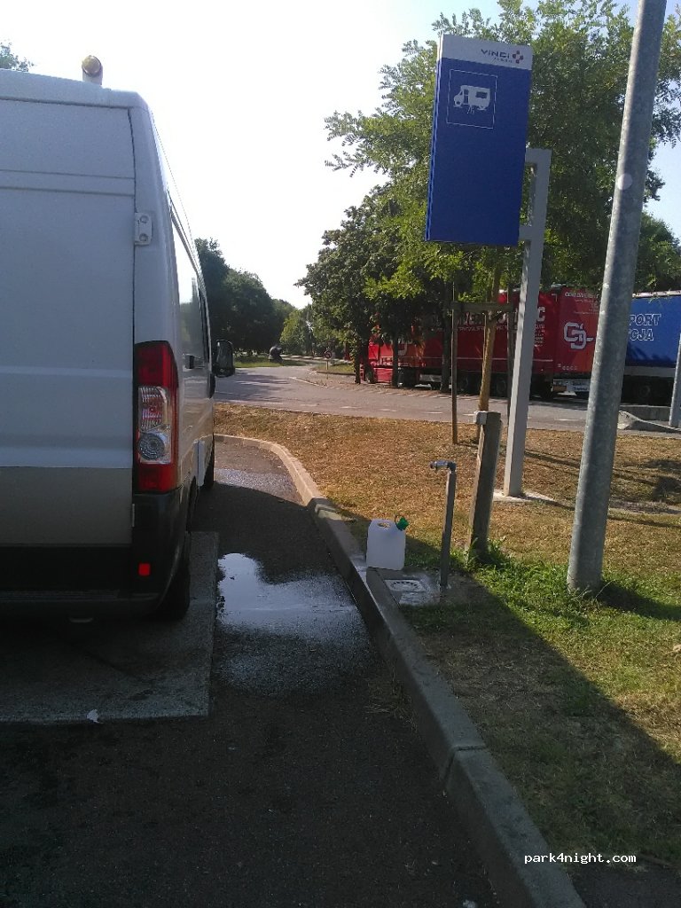 (64170) Lacq - La Pyrénéenne — foto 3