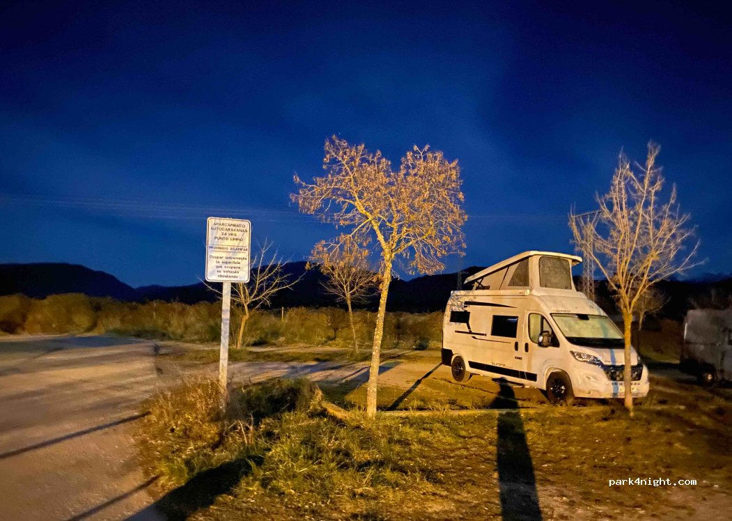 Area autocaravanas Aínsa — foto 3