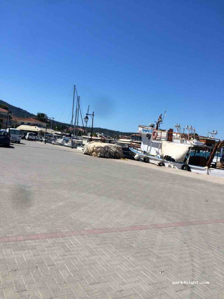 (311 00) Nikiana - Eparchiaki Odos Lefkas - Vasilikis — foto