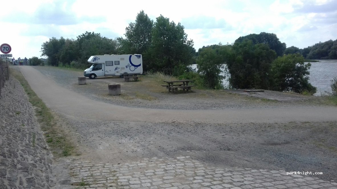 (44450) Saint-Julien-de-Concelles - 68 Levée de la Divatte — foto