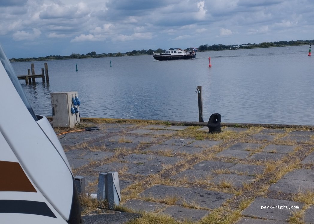 Camperplaats Veluwemeer — foto 2