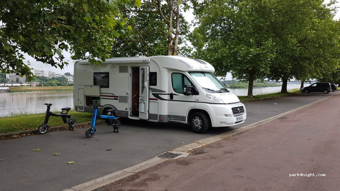 (41000) Blois - 45 Lève de Saint-Dyé — foto