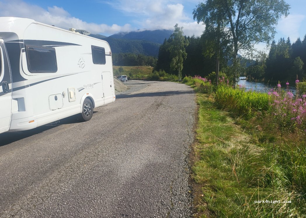 (4230) Sand - Riksveg 13 — foto 3