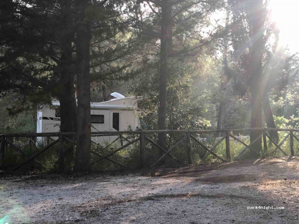 (70020) Cassano delle Murge - Unnamed Road — foto 2