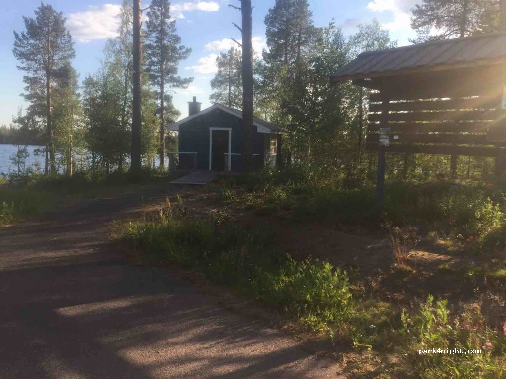 (980 10) Torne - Centralvägen — foto