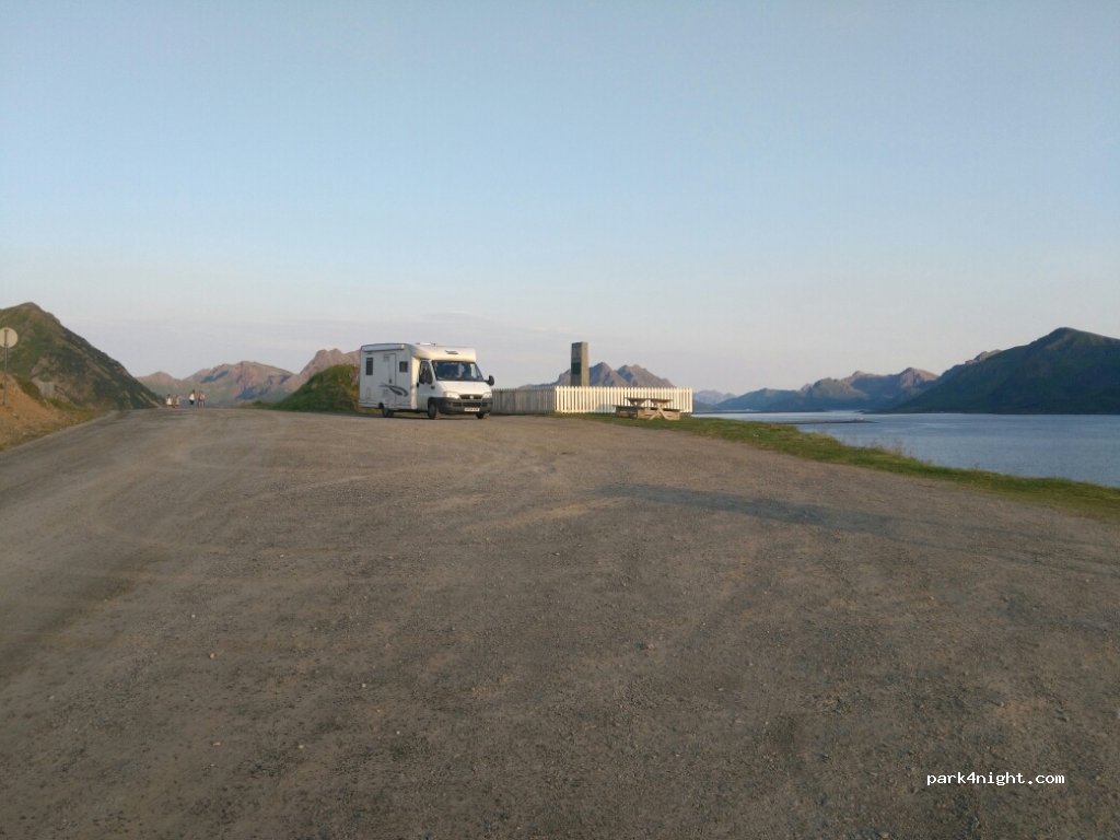 (8430) Øksnes - Unnamed Road — foto