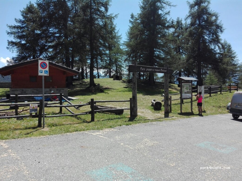 (11020) Nus - Unnamed Road — foto