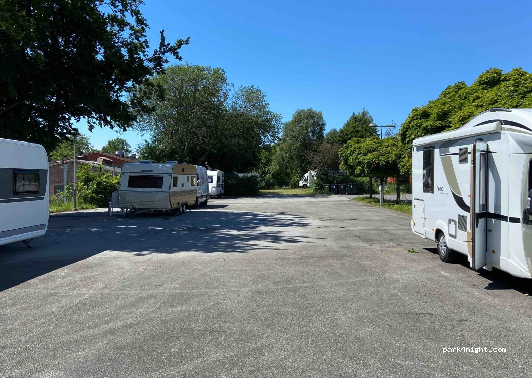 Källbybadet Pool & Camping — foto 3