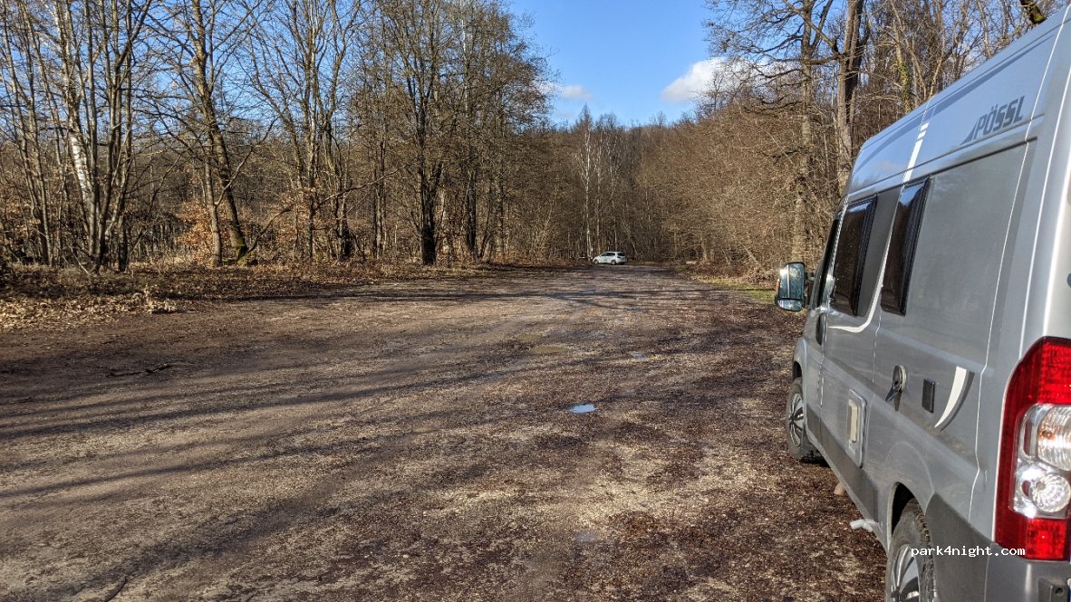 (73207) Plochingen - 45 Pfostenbergweg — foto 2