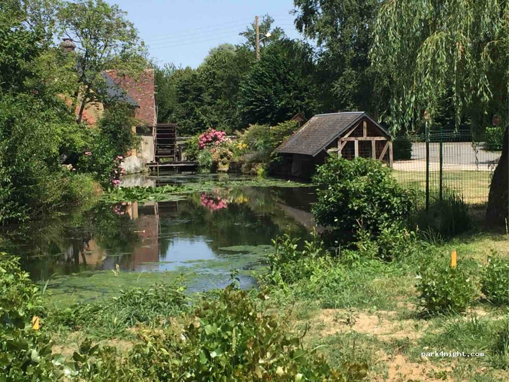 Camping municipal Courville-sur-Eure — foto
