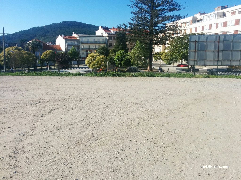 (36780) A Guarda - 21 Rúa A Coruña — foto 2