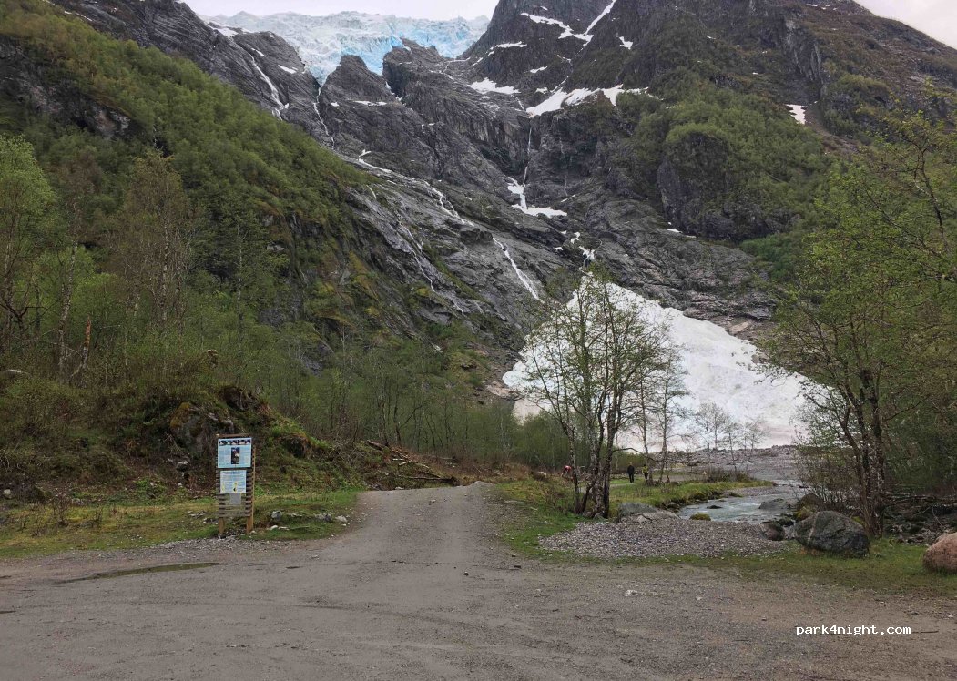 (6848) Fjærland - Unnamed Road — foto