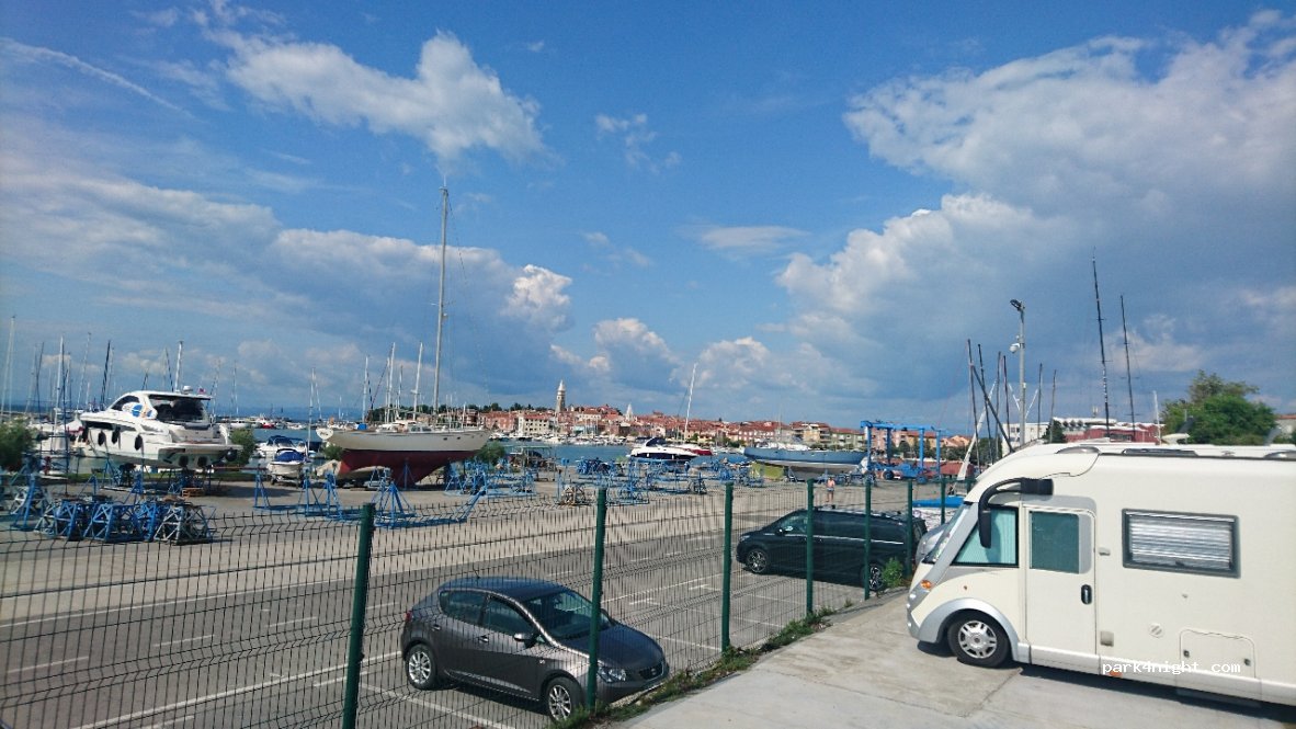 (6310) Izola - 14 Dantejeva ulica — foto