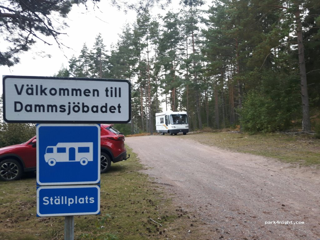 (783 95) - 71 DAMMSJÖVÄGEN — foto 2